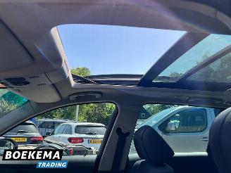 BMW 3-serie 330xd Dynamic Exe Automaat Panorama Climate Cruise Navigatie picture 16