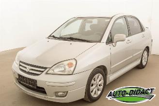 Vaurioauto  passenger cars Suzuki Liana 1.6 Exclusive Airco 2005/3
