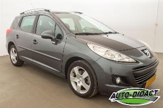 Peugeot 207 SW 1.6 VTi Airco Pano Navi Première picture 2