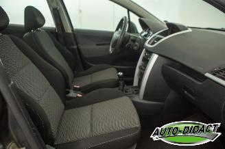 Peugeot 207 SW 1.6 VTi Airco Pano Navi Première picture 21
