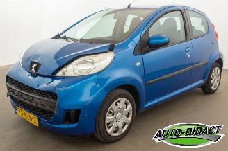 krockskadad bil auto Peugeot 107 1.0-12V Airco Sublime 2009/4