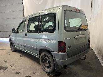 Peugeot Partner Partner Combispace MPV 1.6 16V (TU5JP4(NFU)) [80kW]  (07-2001/03-2008)= picture 5