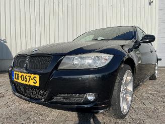 Damaged car BMW 3-serie 3 serie Touring (E91) Combi 320i 16V (N43-B20A) [125kW]  (02-2007/12-2=
012) 2011/4