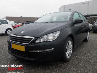 damaged passenger cars Peugeot 308 1.2 Puretech 110pk 2015/6