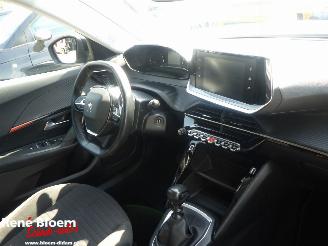 Peugeot 2008 1.2 PureTech Active Pack 102pk picture 12