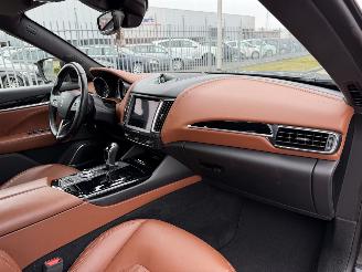 Maserati Levante 3.0 V6 S AWD GranLusso picture 29