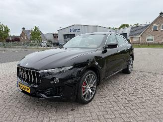 Maserati Levante 3.0 V6 S AWD GranLusso picture 10