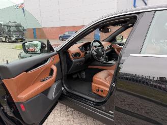 Maserati Levante 3.0 V6 S AWD GranLusso picture 14