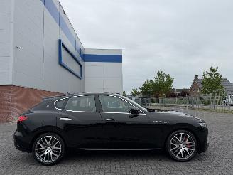 Maserati Levante 3.0 V6 S AWD GranLusso picture 3