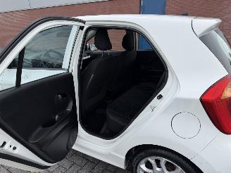 Kia Picanto 1.2 CVVT 63kw AIRCO picture 11