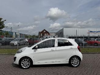 Kia Picanto 1.2 CVVT 63kw AIRCO picture 2
