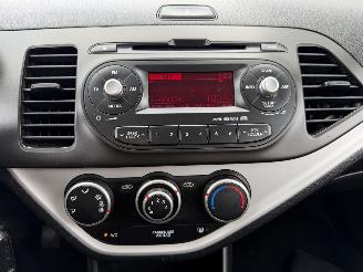 Kia Picanto 1.2 CVVT 63kw AIRCO picture 18