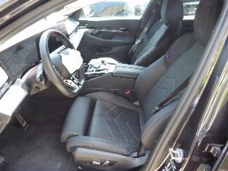 BMW i5 M60 xDrive picture 12