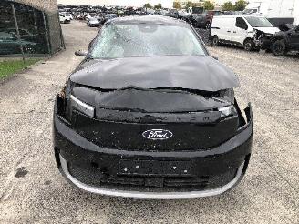 Ford Explorer  picture 11