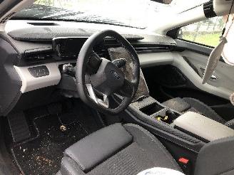 Ford Explorer  picture 5