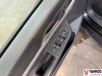 Volkswagen Golf  picture 23