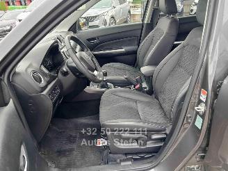 Suzuki Vitara  picture 11