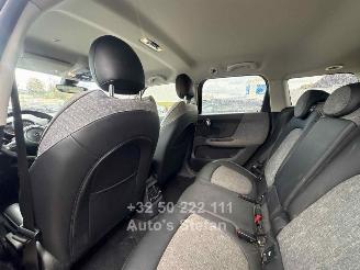 Mini One COUNTRYMAN picture 4