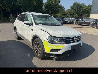 uszkodzony samochody osobowe Volkswagen Tiguan Allspace Comfortline 4Motion 147kw 2022/3